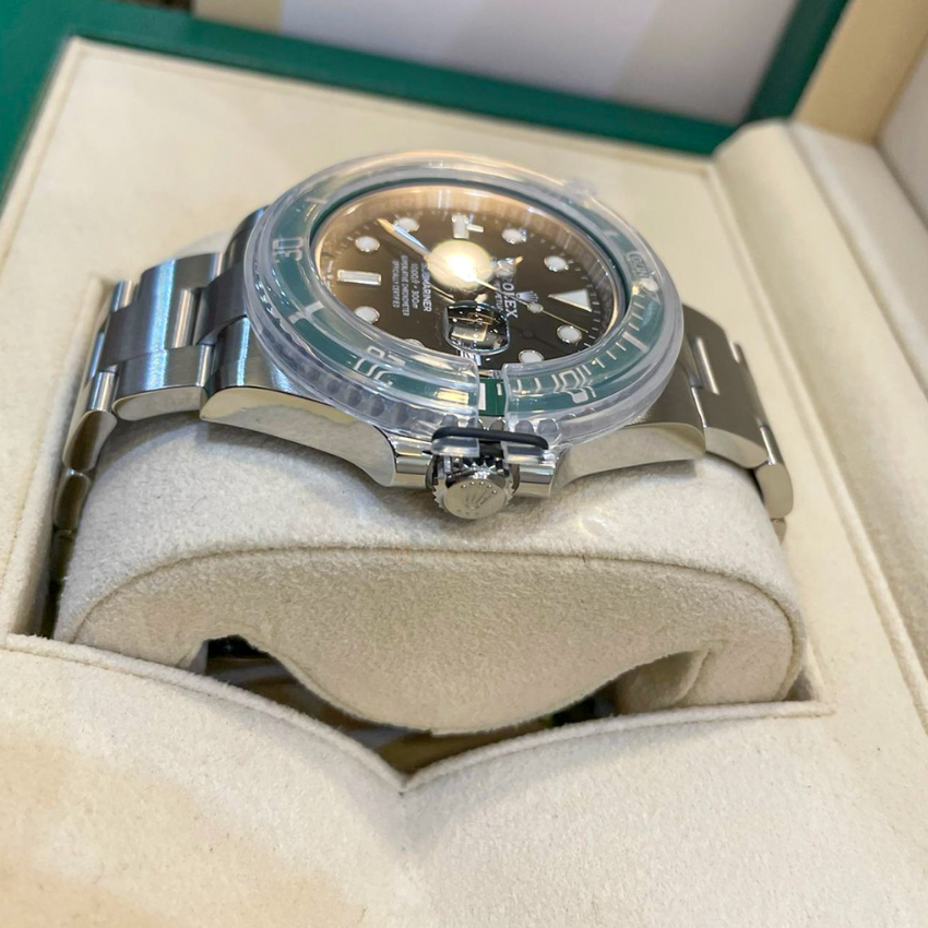 ROLEX 'SUBMARINER DATE' 41MM '126610LV-0002'