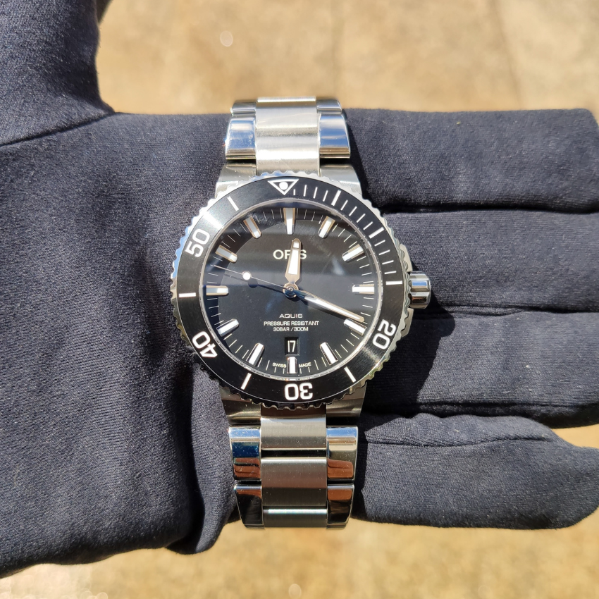 ORIS 'AQUIS DATE' 43.5MM '01 733 7789 4154-07 8 23 04PEB'