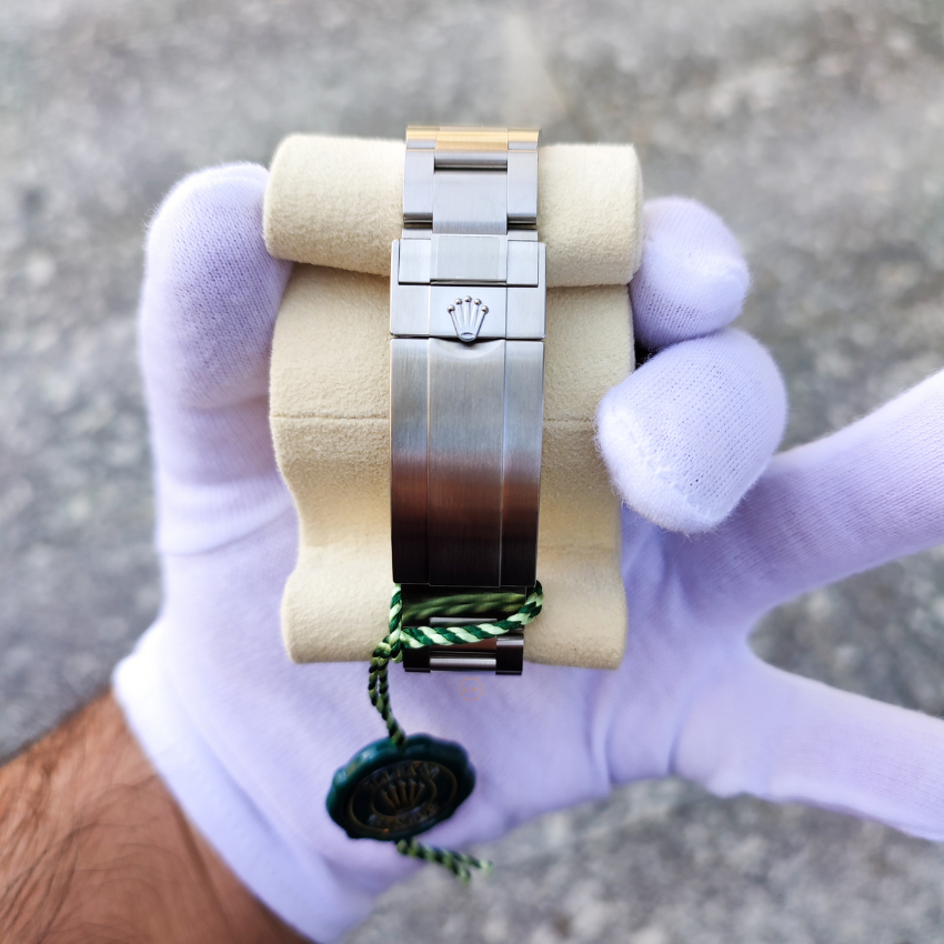 ROLEX 'SEA-DWELLER' 43MM '126600-0001'