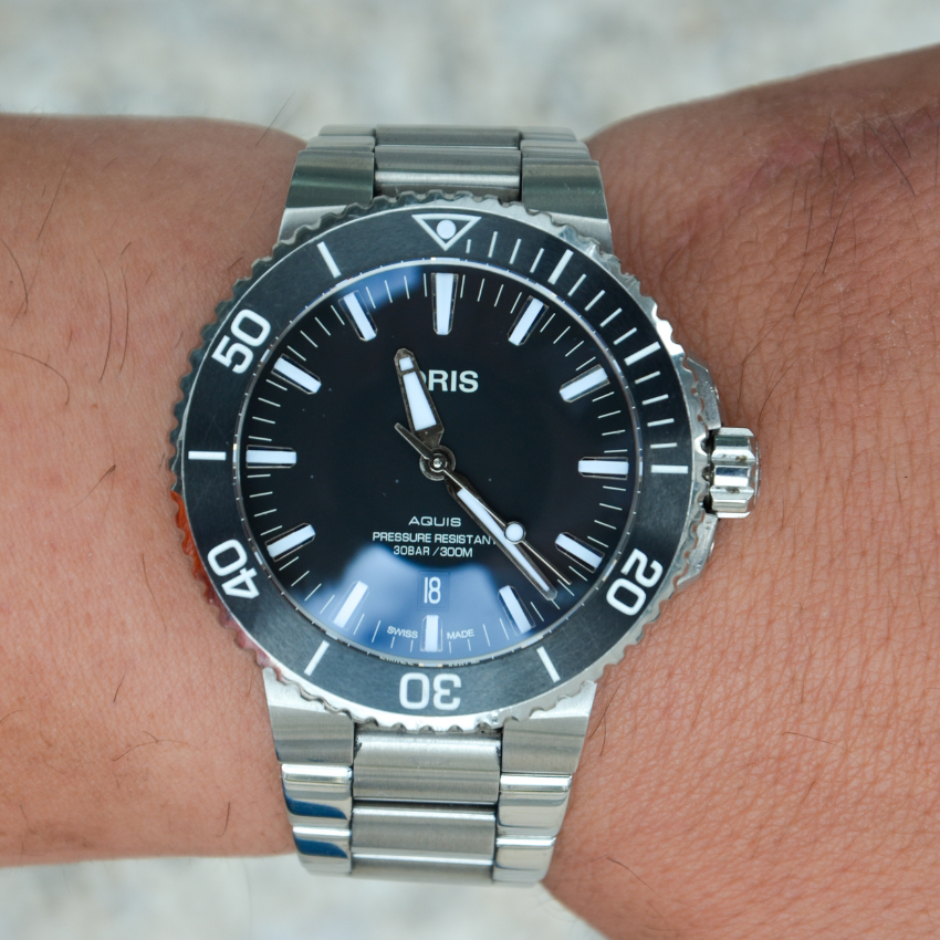 ORIS 'AQUIS DATE' 43.5MM '01 733 7789 4154-07 8 23 04PEB'