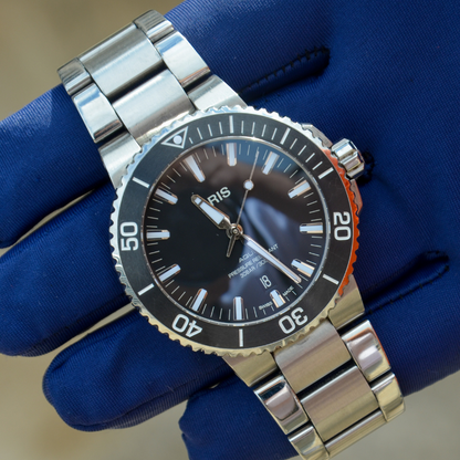 ORIS 'AQUIS DATE' 43.5MM '01 733 7789 4154-07 8 23 04PEB'