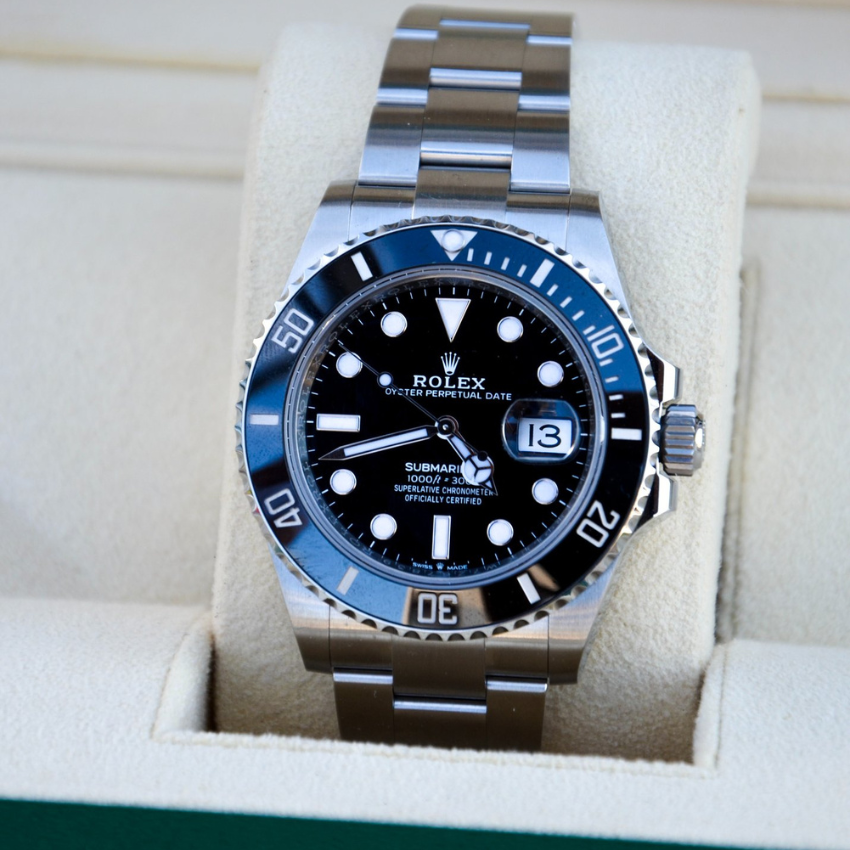 ROLEX 'SUBMARINER DATE' 41MM '126610LN-0001'